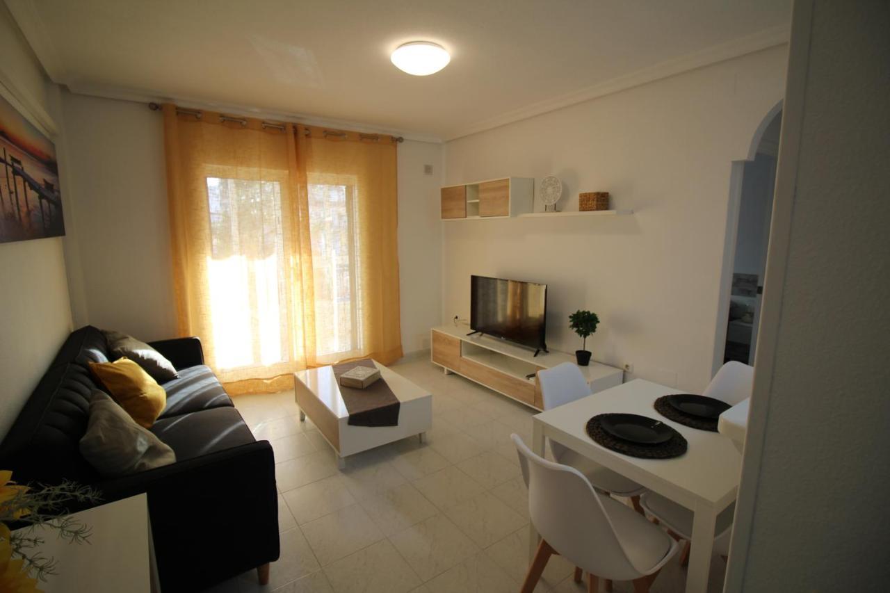 Apartamento Con Piscina En Urbanizacion Parquemar, La Mata, Torrevieja Aq-153 La Mata (Torrevieja) Bagian luar foto